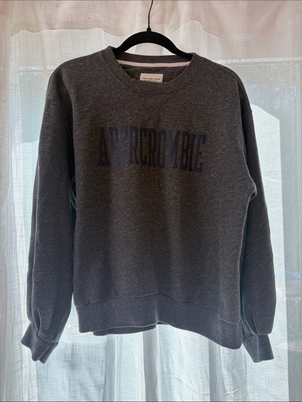 Abercrombie Dark Gray Logo Crewneck Sweater sz M